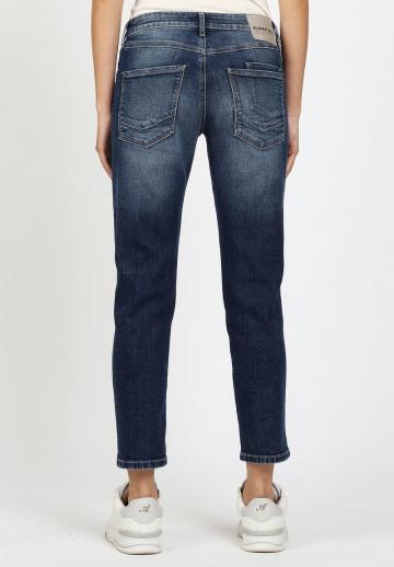 Короткие джинсы