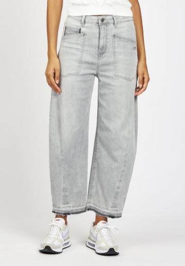 Свободные джинсы