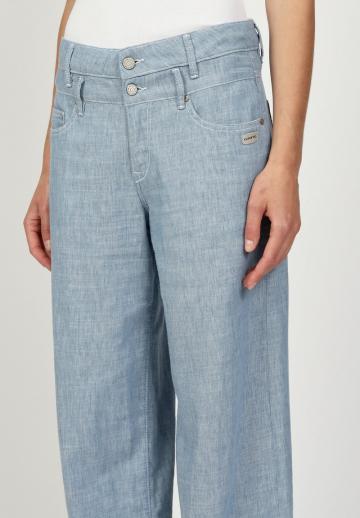 Свободные джинсы