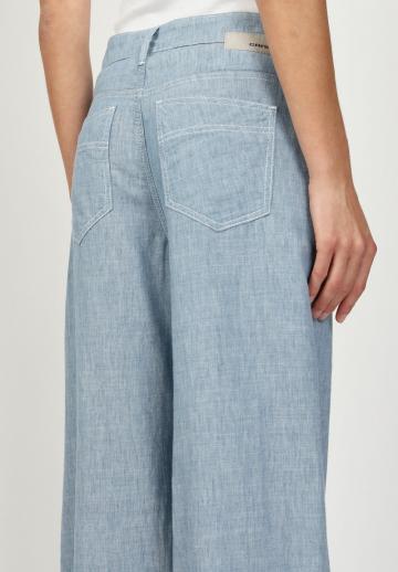 Свободные джинсы