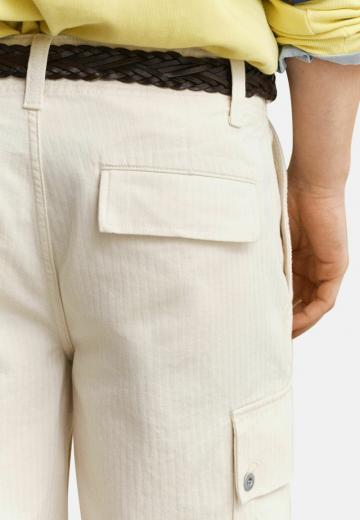 Брюки с накладными карманами