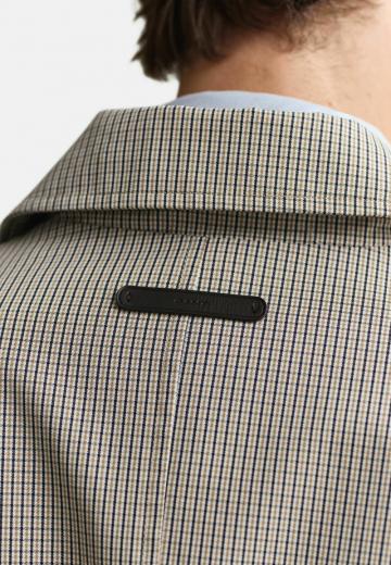 Короткое пальто