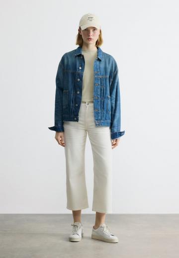 Короткие джинсы