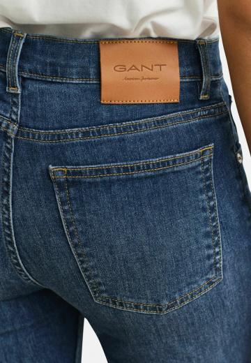 Узкие джинсы