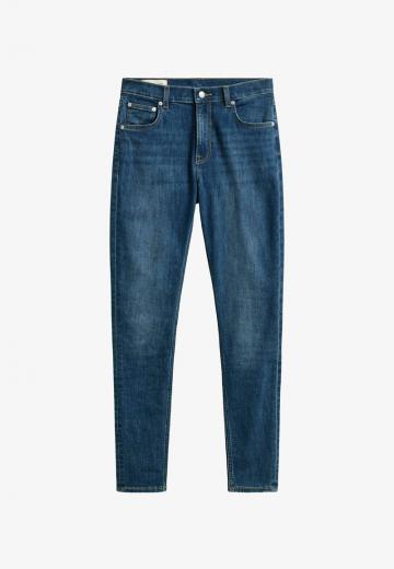 Узкие джинсы