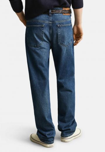 Прямые джинсы