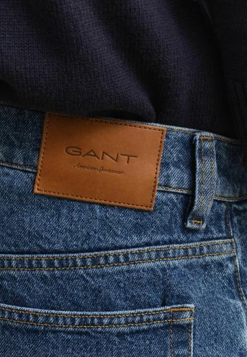 Прямые джинсы