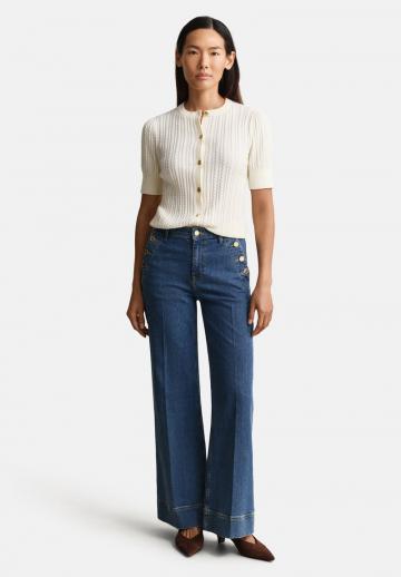 Клешеные джинсы