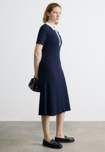 Вязаное платье