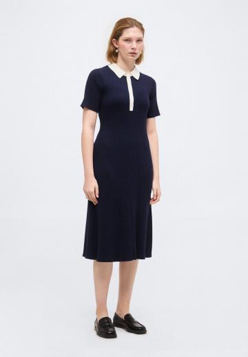 Вязаное платье