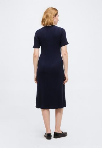 Вязаное платье