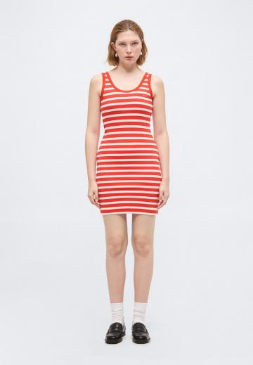 Платье футляр