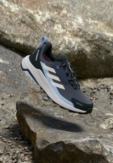 Походные ботинки