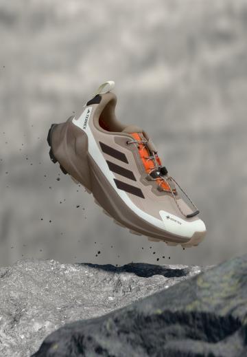 Походные ботинки