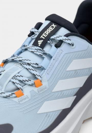 Походные ботинки