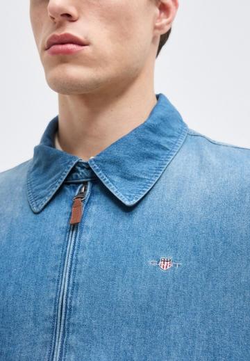 Джинсовая куртка