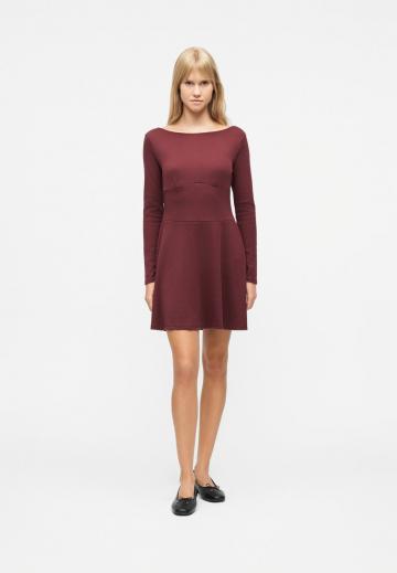 Короткое платье