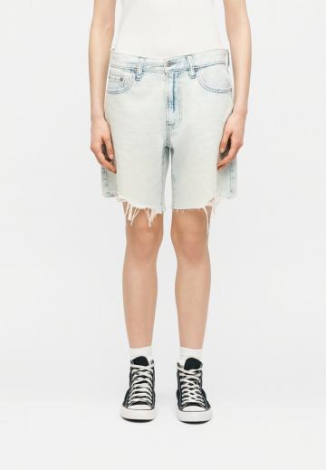 Джинсовые шорты