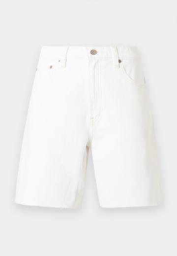 Джинсовые шорты