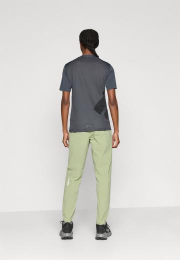 Спортивные штаны