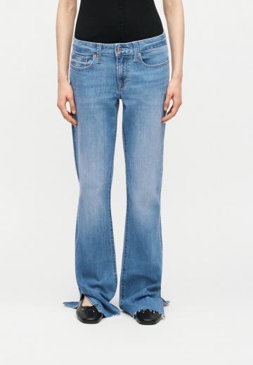 Клешеные джинсы
