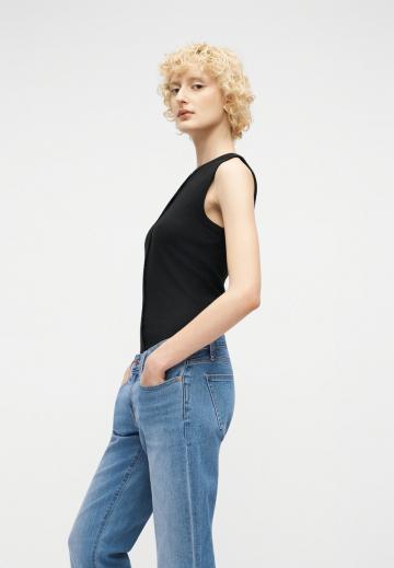 Клешеные джинсы