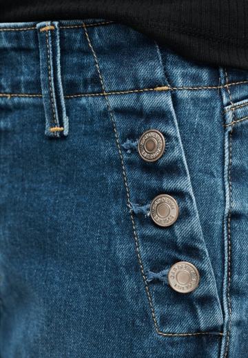 Клешеные джинсы