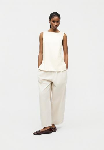 Блузка без рукавов