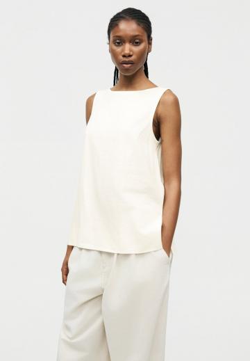 Блузка без рукавов