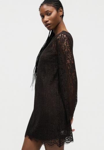 Короткое платье