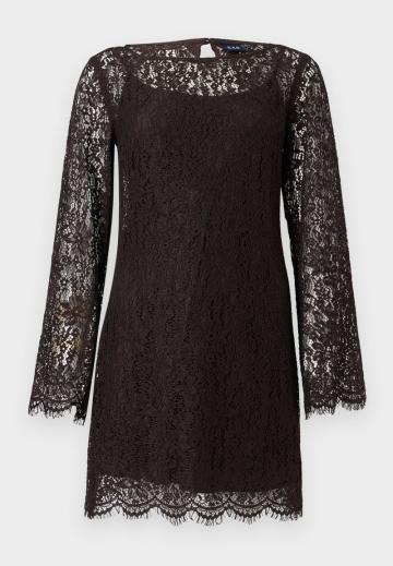 Короткое платье