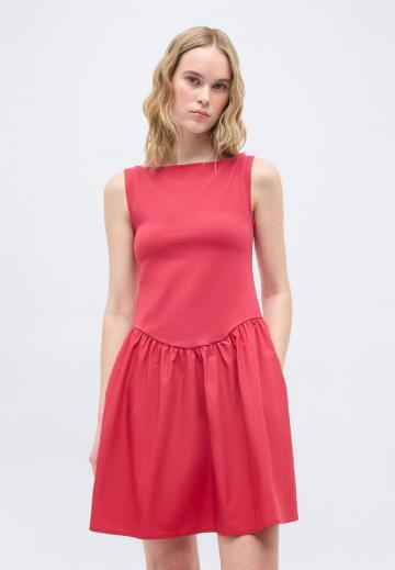 Короткое платье