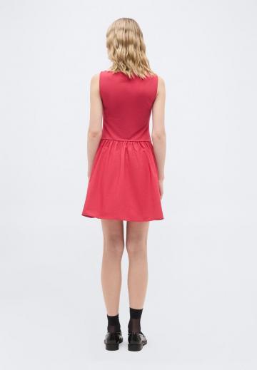 Короткое платье