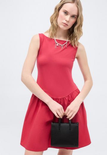 Короткое платье