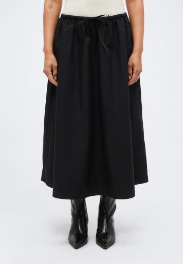 Юбка с накладными карманами