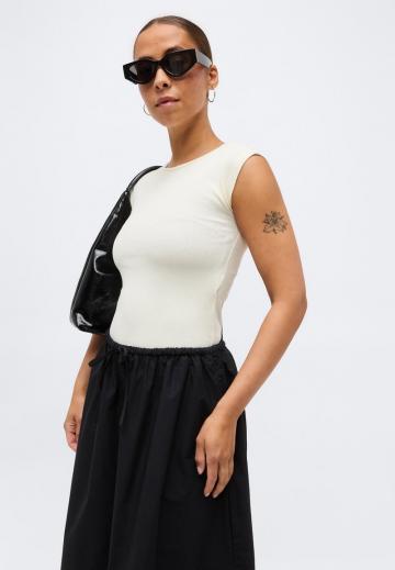 Юбка с накладными карманами