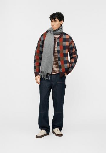 Вязаная кофта