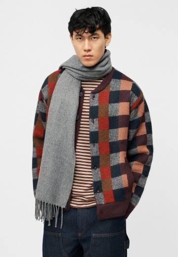 Вязаная кофта