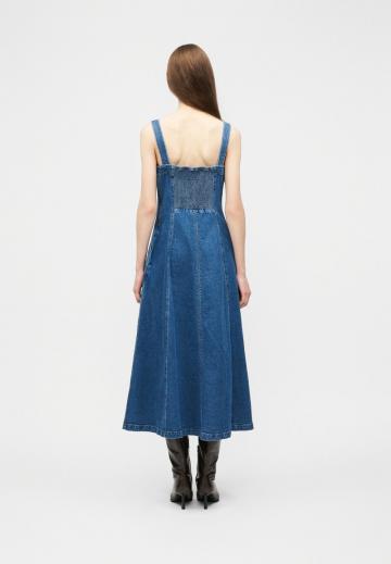 Джинсовый комбинезон