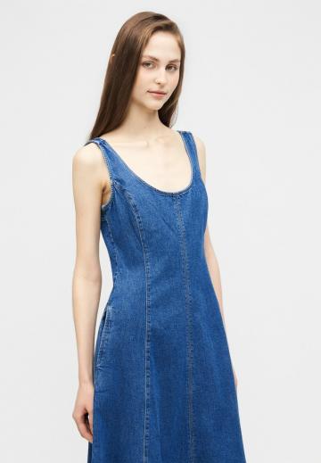 Джинсовый комбинезон