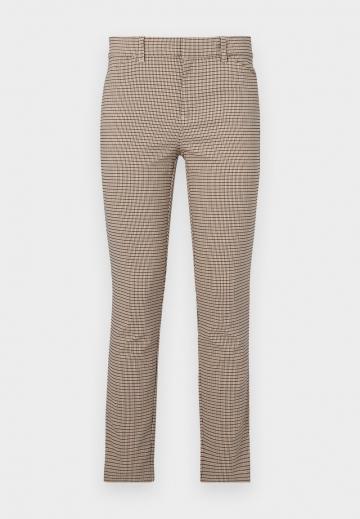 Узкие брюки