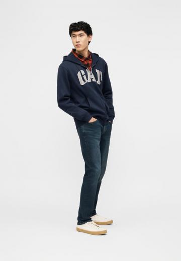 Узкие джинсы