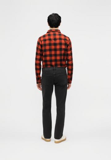 Узкие джинсы