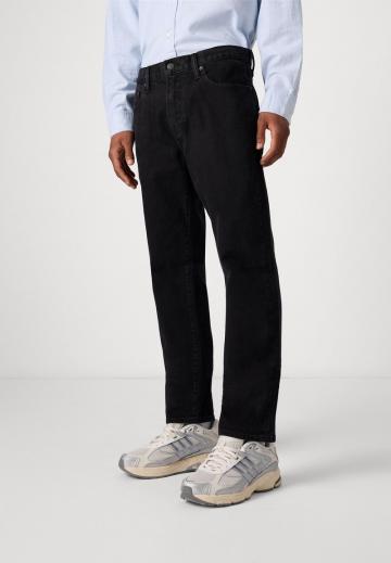 Клешеные джинсы