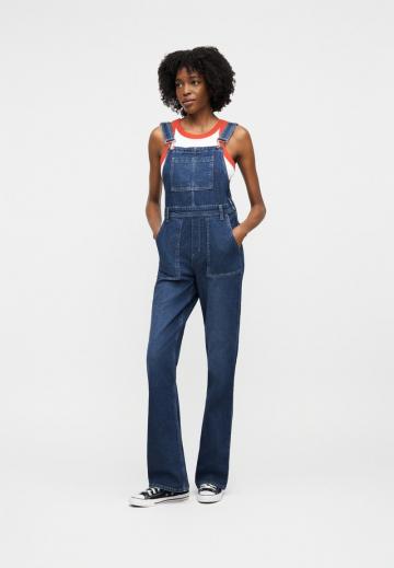 Джинсовый комбинезон