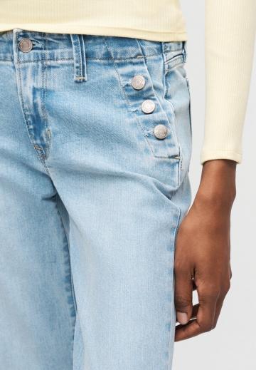 Клешеные джинсы