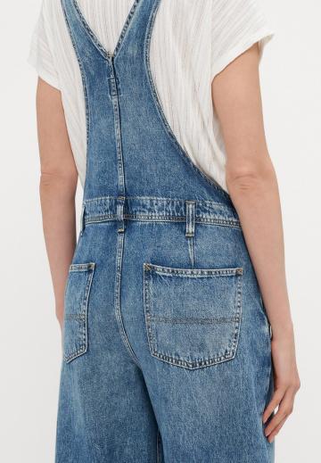 Джинсовый комбинезон