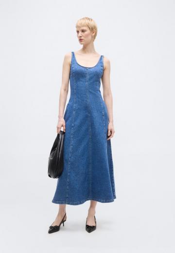 Джинсовый комбинезон