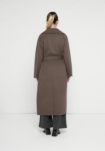 Шерстяное пальто