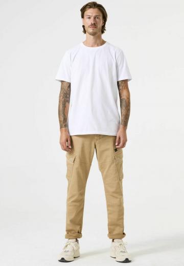 Брюки с накладными карманами